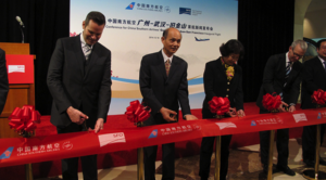 驻旧金山总领事罗林泉出席南方航空公司广州-武汉-旧金山首航仪式 featured image