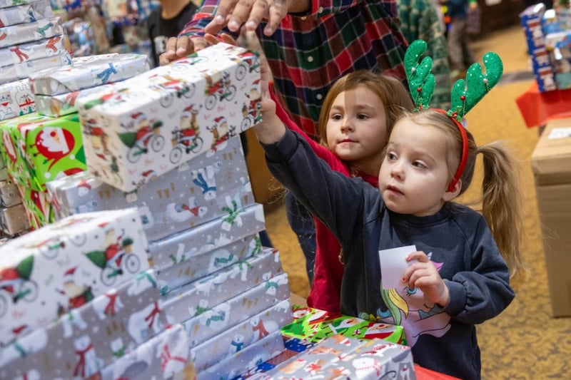 CGCC Foundation Spreads Holiday Cheer to Children in Need with Volunteer Work and Toy Donations featured image